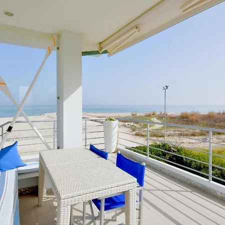 Stunning home in Porto Sant'Elpidio with Internet&2 Bedrooms