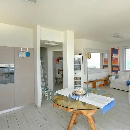 Vakantiehuis Stunning home in Porto Sant'Elpidio with Internet&2 Bedrooms