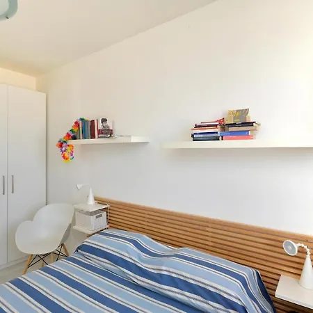 Stunning home in Porto Sant'Elpidio with Internet&2 Bedrooms Porto SantʼElpidio